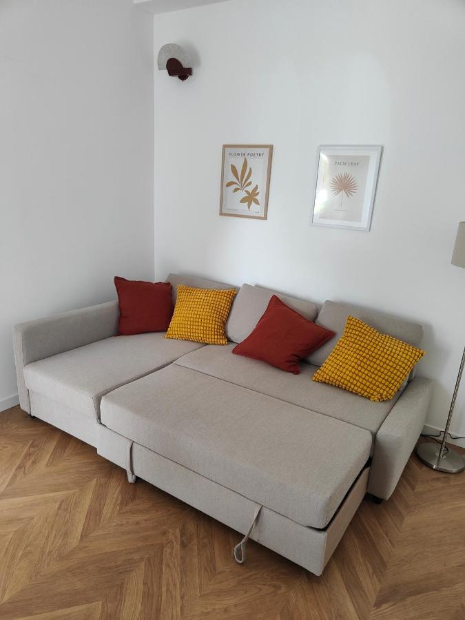 شقة Elegante Bilocale A Milano Con Balcone المظهر الخارجي الصورة